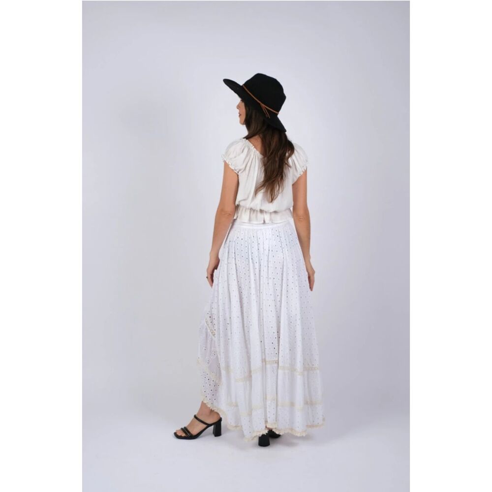 Elegant Grace Dipped Hem Schiffli Skirt - Picture 4 of 6